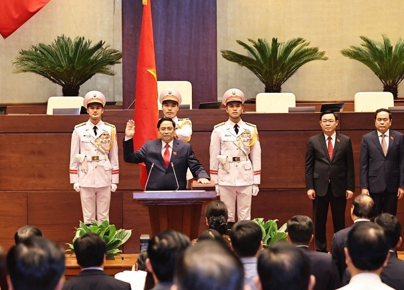 Фам Минь Тьинь избран премьер-министром Вьетнама 2.jpg