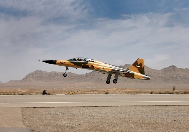 Иранский истребитель-2.jpg