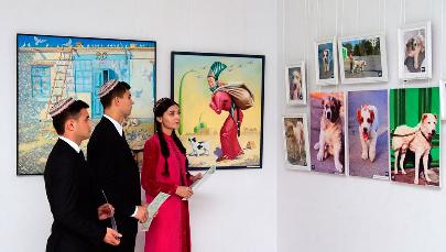 В Ашхабаде открылась выставка посвящённая празднику туркменского алабая