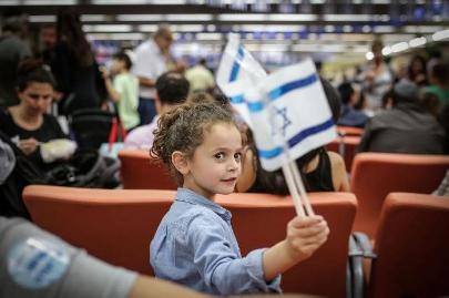 Более 12% жителей Израиля считают родным языком русский