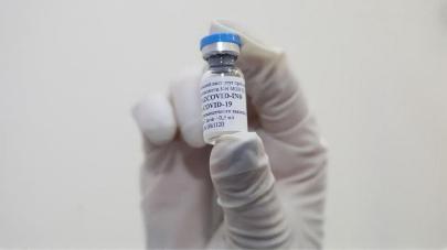  Казахстан выпустил первые 50 тысяч доз собственной вакцины QazVac