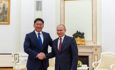 Владимир Путин и Ухнагийн Хурэлсух провели переговоры в Москве
