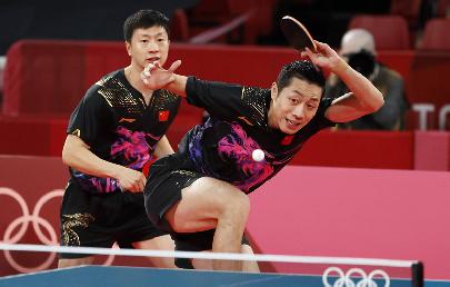 Мужская сборная Китая по настольному теннису выиграла золото Олимпиады