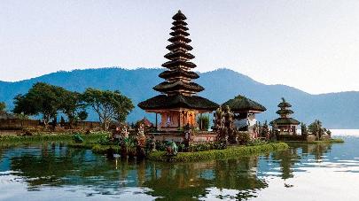 Власти Бали планируют перевести COVID-19 в статус эндемии 
