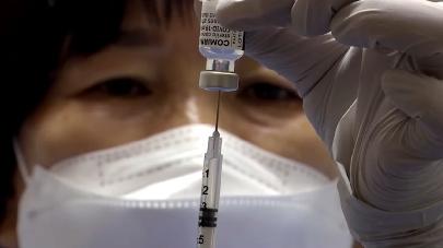 Власти Южной Кореи призывают жителей сделать прививку от коронавируса 