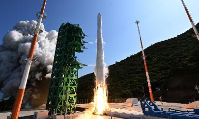 Южная Корея успешно запустила ракету «Нури»