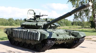 Россия представила танки Т-72 и Т-90С на оборонной выставке в Армении