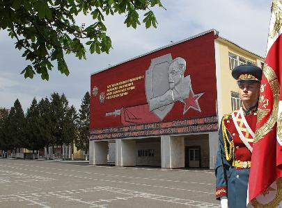 Виктор Золотов поздравил Саратовский военный институт Росгвардии с 90-летием