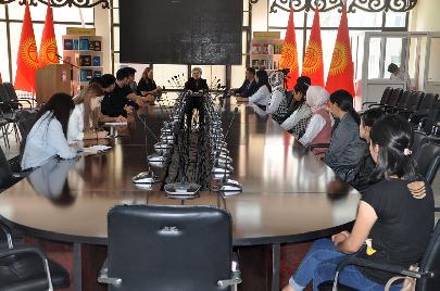 Молодежь Бишкека обсудила киргизско-российское будущее 