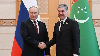 Владимир Путин присвоил государственную награду экс-президенту Туркменистана