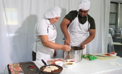 Военные повара из Индии поделились с российскими коллегами кулинарным опытом
