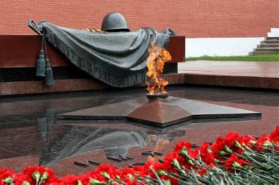 В столицу Киргизии доставлена частица огня от Могилы Неизвестного Солдата в Москве