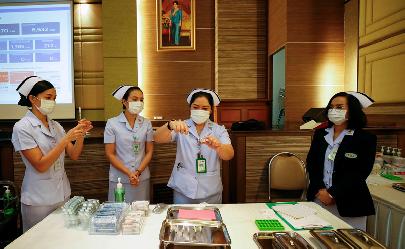 Таиланд планирует вакцинировать 50 миллионов человек к концу года