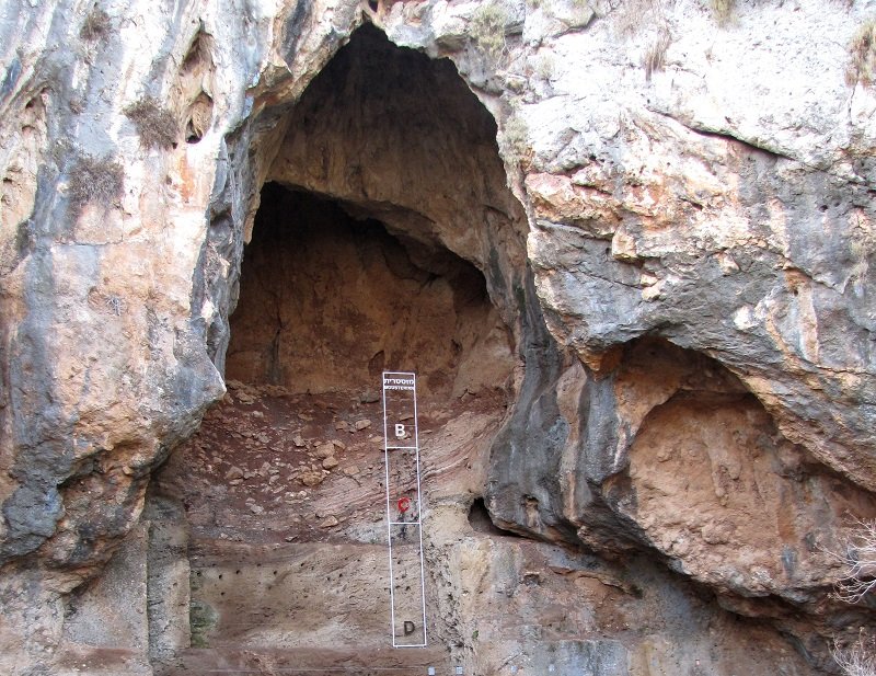 Пещера Табун 1.jpg
