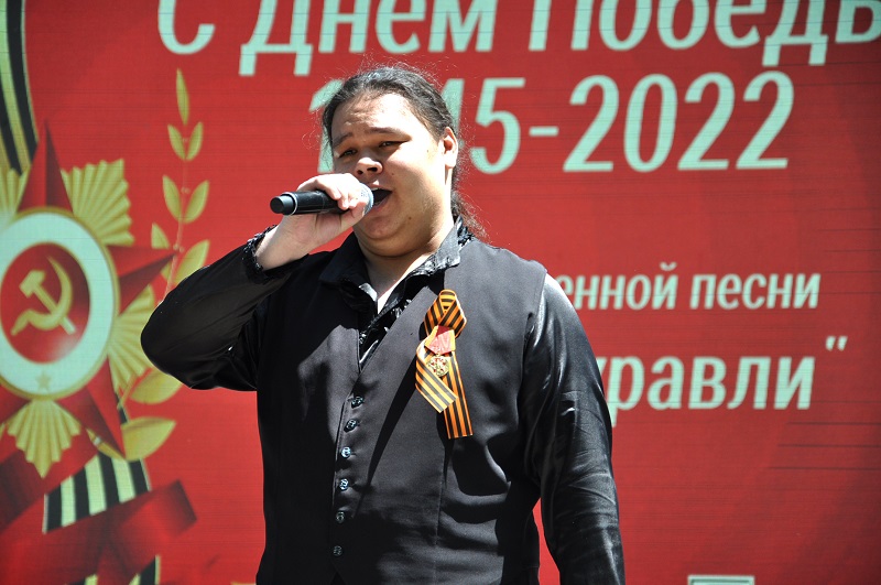 9 Мая в Бишкеке прошли молодежная акция 7.jpg