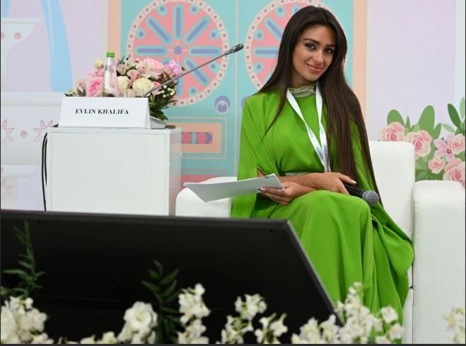 Эвлин Абдулла-Халифа_Мисс Вселенная Бахрейн-2022.JPG