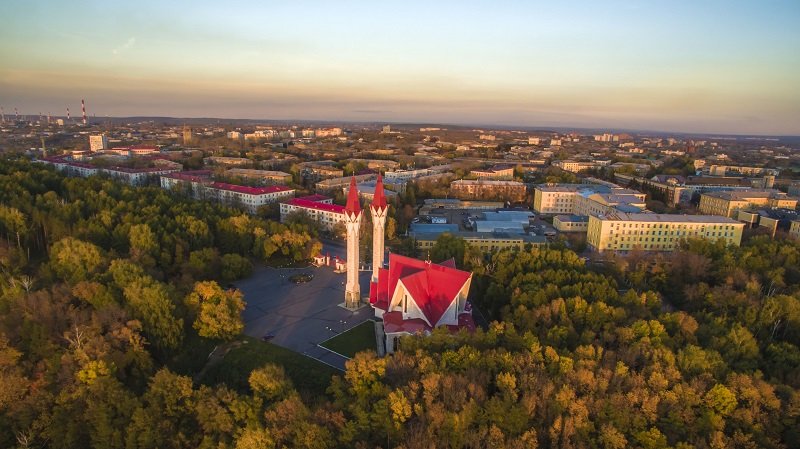 Lala+Tulpan+mosque+in+Ufa,+Russia.jpg