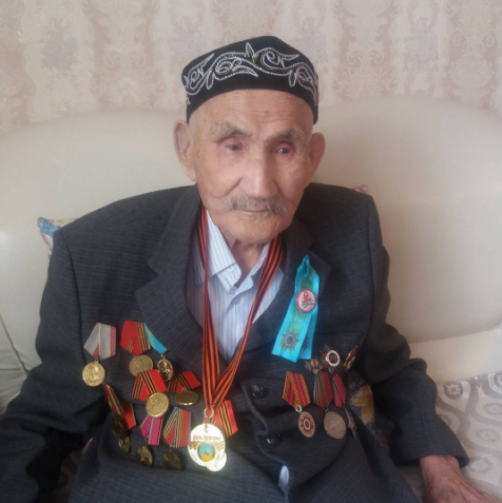 109-летний ветеран Казахстана Бухариден Серимов_365info.kz.png