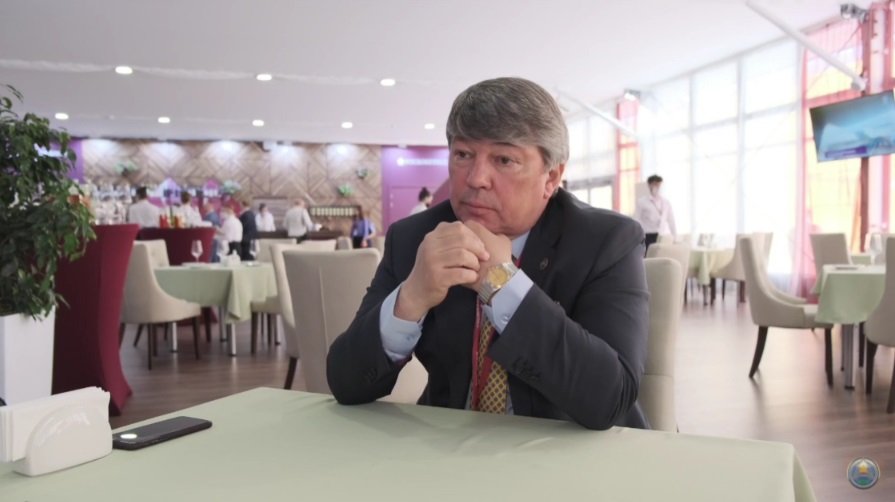 Горьков Лебедев Интервью 6.jpg