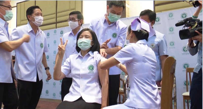 Таиланд Вакцинация 4.jpg