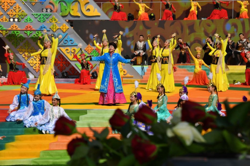 В Алматы развернулось грандиозное празднование Наурыз мейрамы 2.jpg