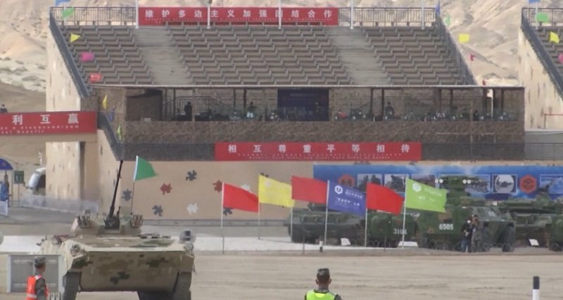 Китай Игры Танковый биатлон 2.jpg