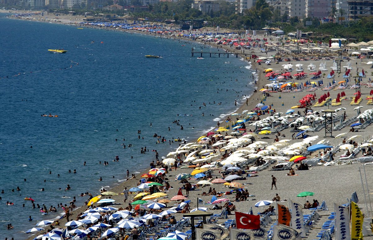 Минздрав подготовил памятку для туристов из-за вируса Коксаки в Турции