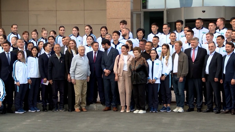 Сборная Казахстана отправилась в Китай на Азиатские игры